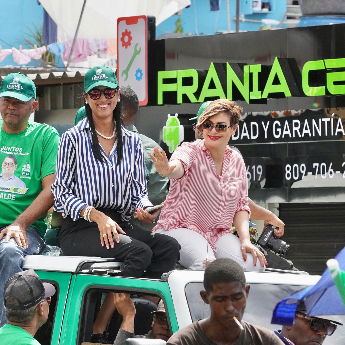 GonzalezJulio0's tweet photo. La unidad hace La Fuerza. Con Aquilino Serrata y Leonel Fernández transformaremos a Santo Domingo Oeste
Acompañanos!.
#FuerzaDelPueblo
#CaravanaFP 
#Vota3 
#SeVan 
@LeonelFernandez 
@FPcomunica https://t.co/TJQ5wPuGa5