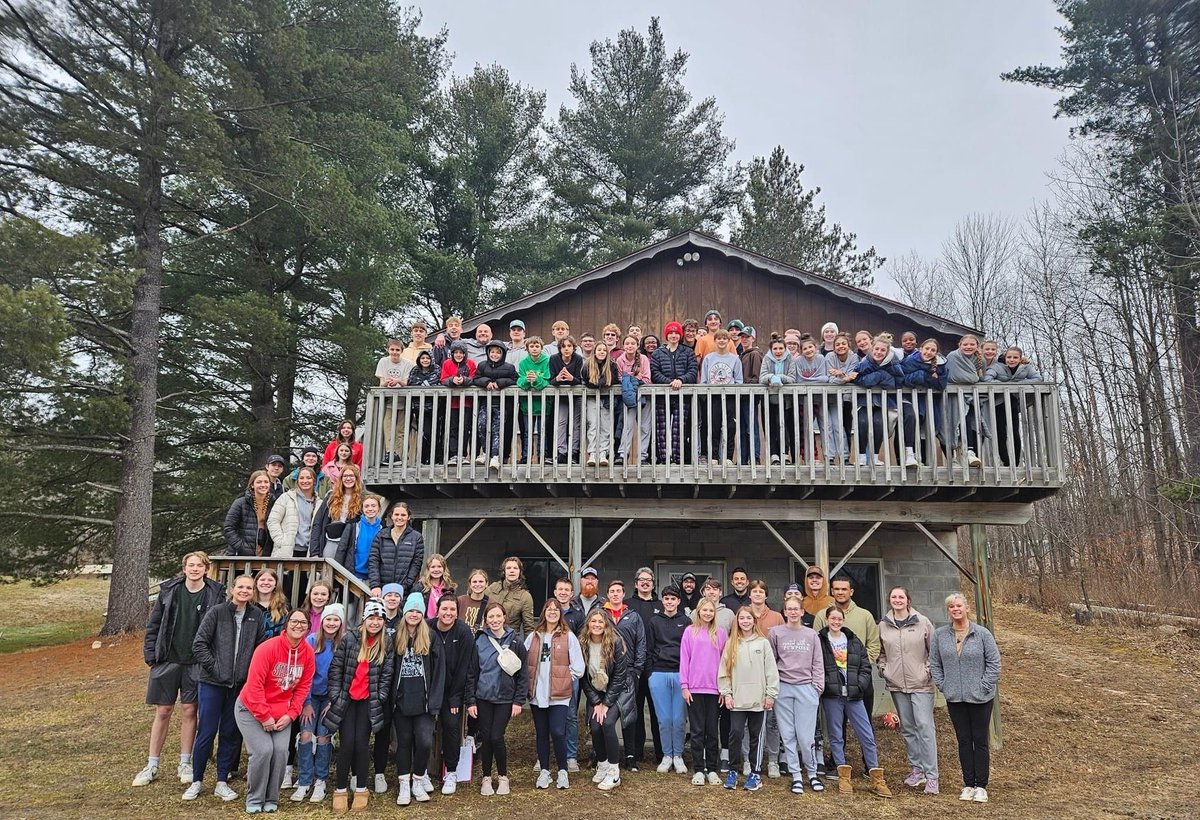 MuthBibleChurch's tweet photo. Weβre praying for for safe travels for the 67 junior and senior high students and multiple leaders as they head back home today from Winter camp π God is doing some amazing things in the lives of the young people in our church! π
#FBCStudents
#FrankenmuthBibleChurch https://t.co/SlIseARA4Y