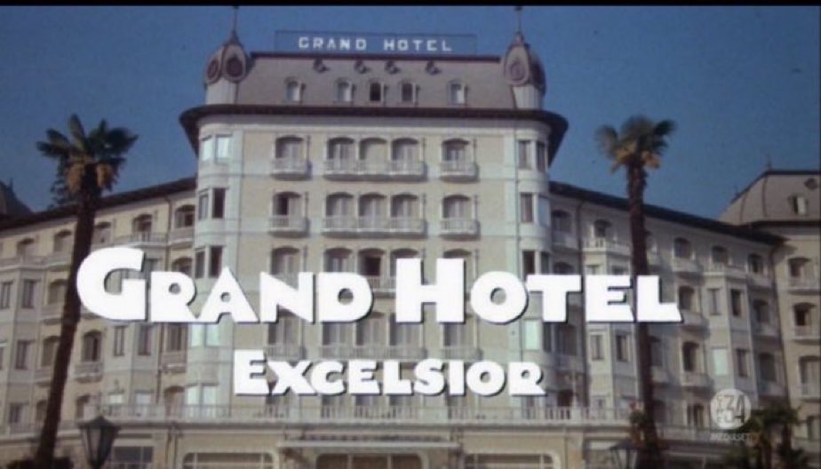 Non perdete tempo, c’è Grand Hotel Excelsior 😂😂😂 #11febbraio #domenica