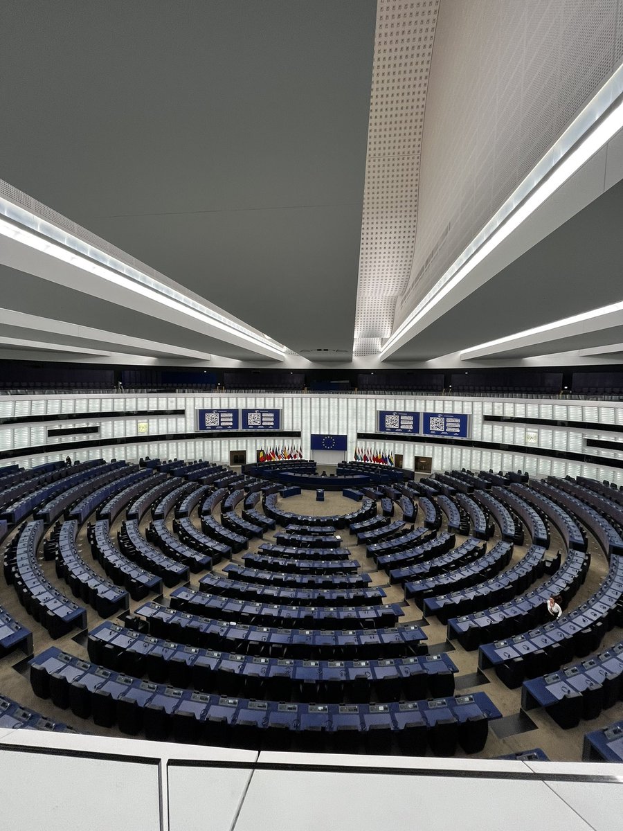 BrigadeDesStaps's tweet photo. [WEAS]

Nous étions ce we https://t.co/EgmfRqxnbH au WEAS de l’@ANESTAPS à Strasbourg.
La voix de la jeunesse mise à l’honneur dans le Grand Oral, visite du Parlement Européen, formations, CA…

Les https://t.co/BGNOqsmxiW du réseau ANESTAPS portent la voix des étudiants🤝🇪🇺 https://t.co/W5tA6GfdIl