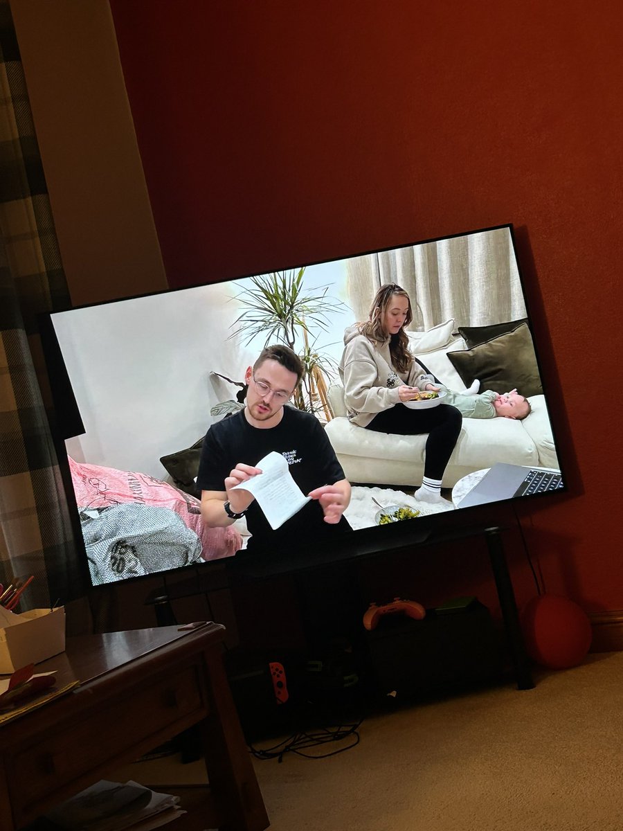 SashaJanePorter's tweet photo. Hello Tom, Lydia and Alfie 👋🏻 watching from Mid-Wales 🏴󠁧󠁢󠁷󠁬󠁳󠁿 https://t.co/s873fQzM4g