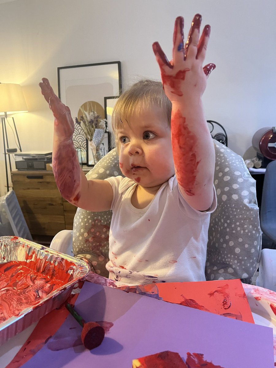 RachDrever's tweet photo. Emmie doing her best @laurenevemay impression today while making valentines cards ❣️👌🏻🤣 https://t.co/7wp5SpQluN