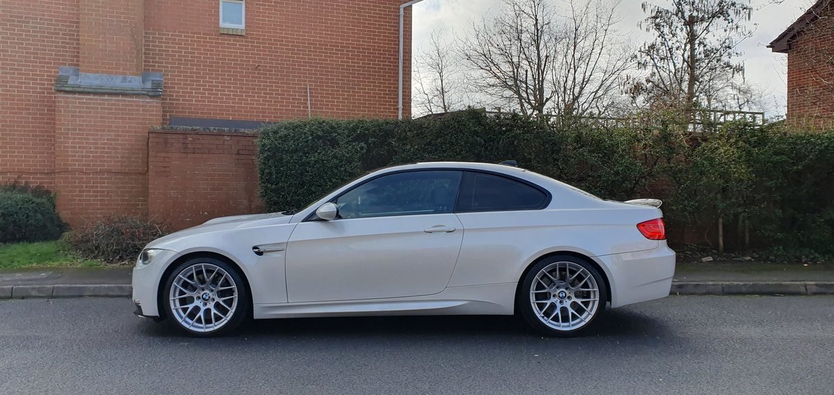 best looking M car ever produced?
#BMW #bmwm3 #V8