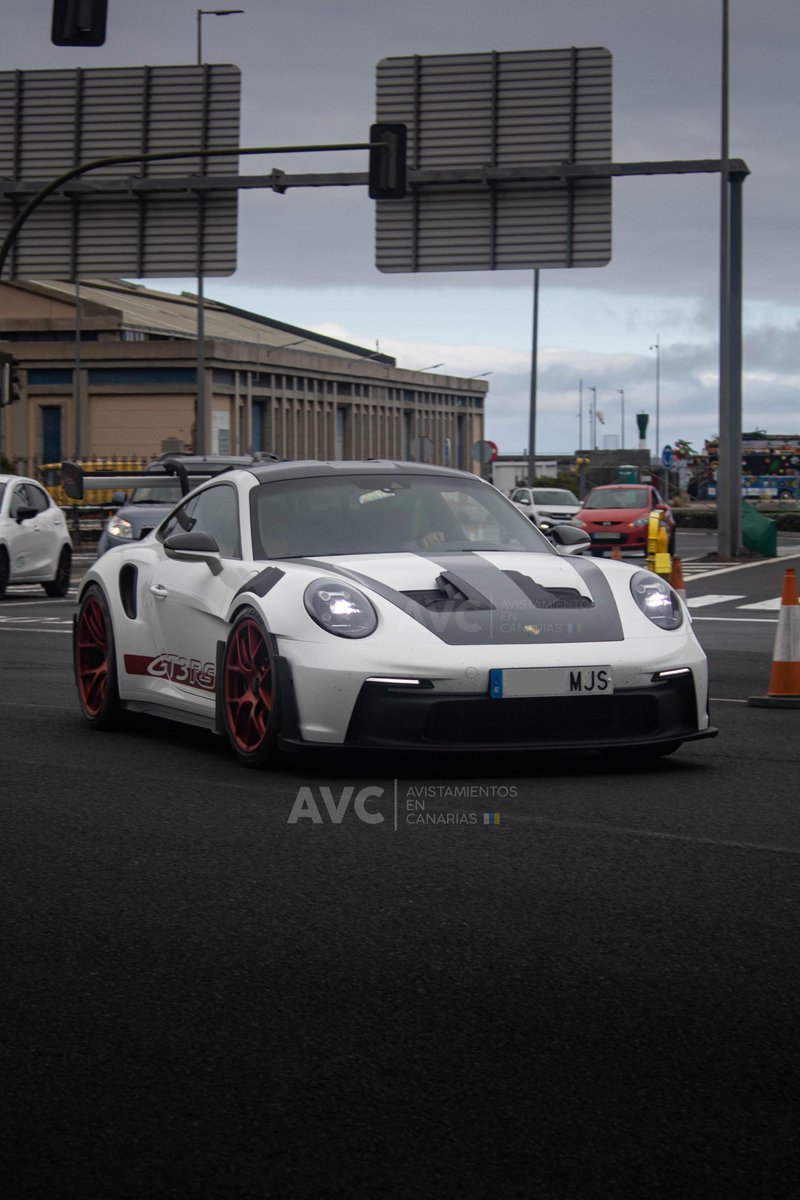 AVC_canarias's tweet photo. #Porsche #911GT3RS 992. Tenerife. https://t.co/z872vbpbjQ