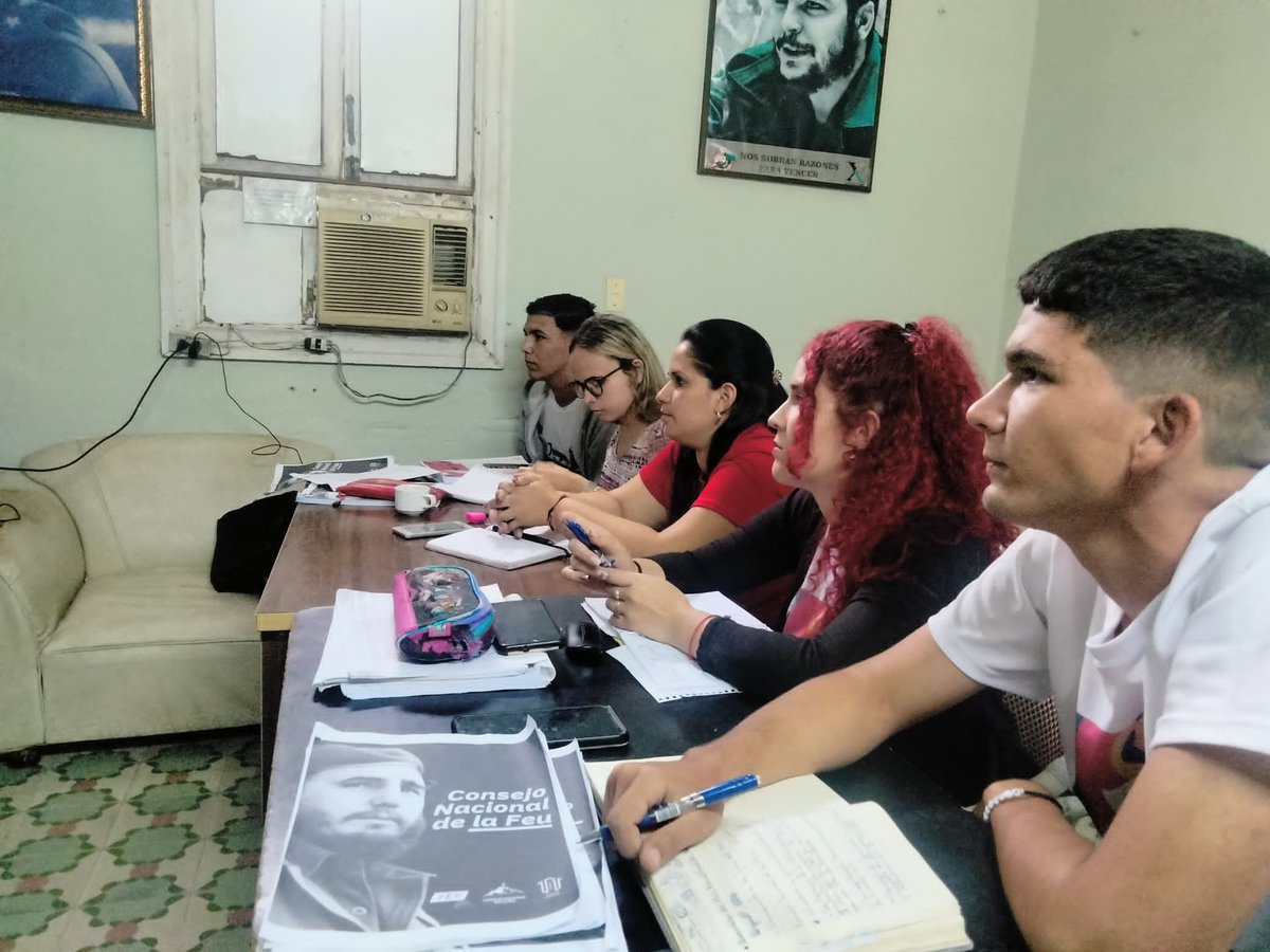 FEUCMPinar's tweet photo. Inicia hoy sesión plenaria del #ConsejoNacionalFEU y la delegación pinareña está más que lista para ello.
#FeuUCMPinar
#FeuUPR
#SomosFEU
#GenteQueSuma https://t.co/DvLiikpQ3q