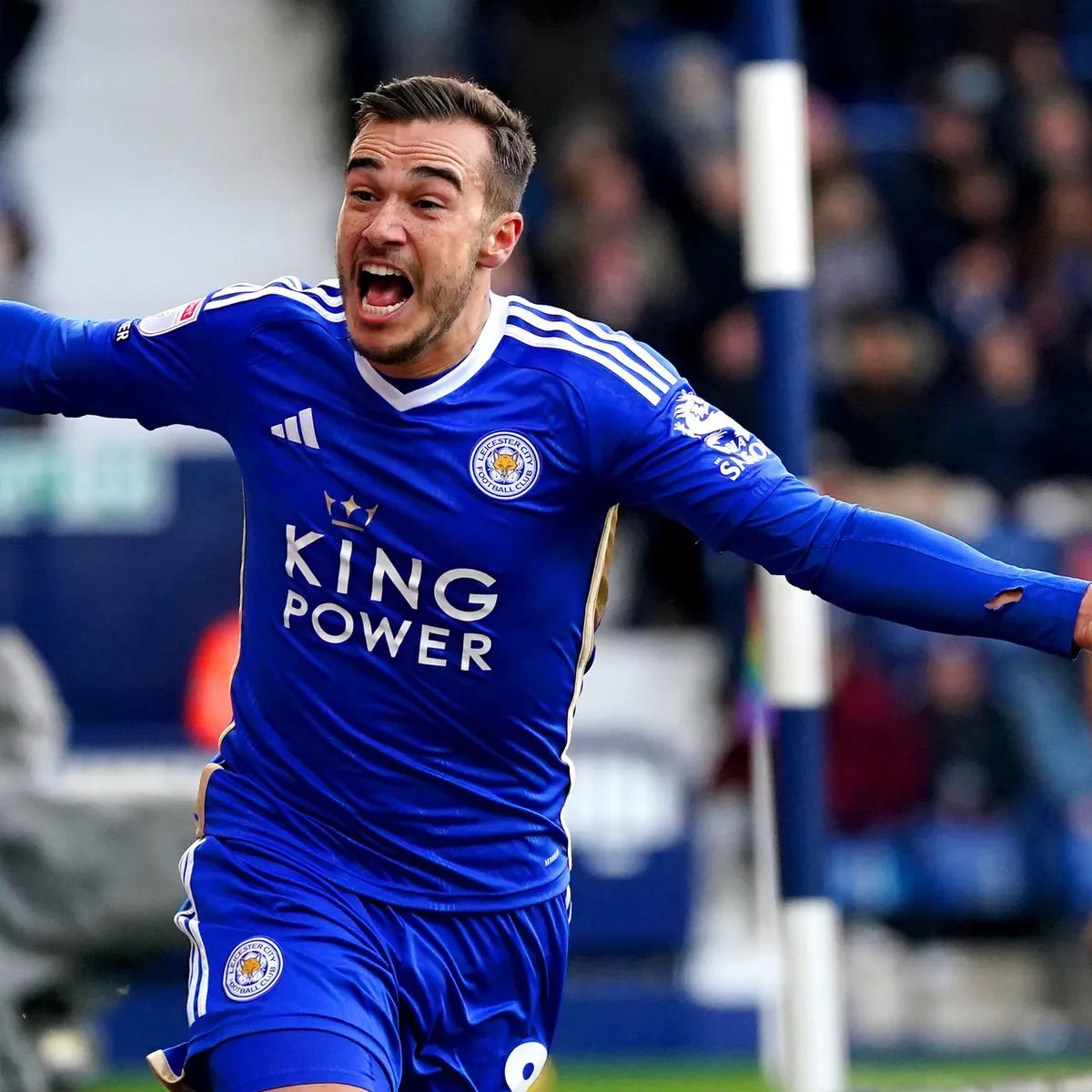 Harry Winks has become the 1st Midfielder in championship history to complete 2500+ passes at an accuracy of 90%.

(<a href="/LCFCDATA/">LCFC Data 📊</a>)

#lcfc #leicestercity