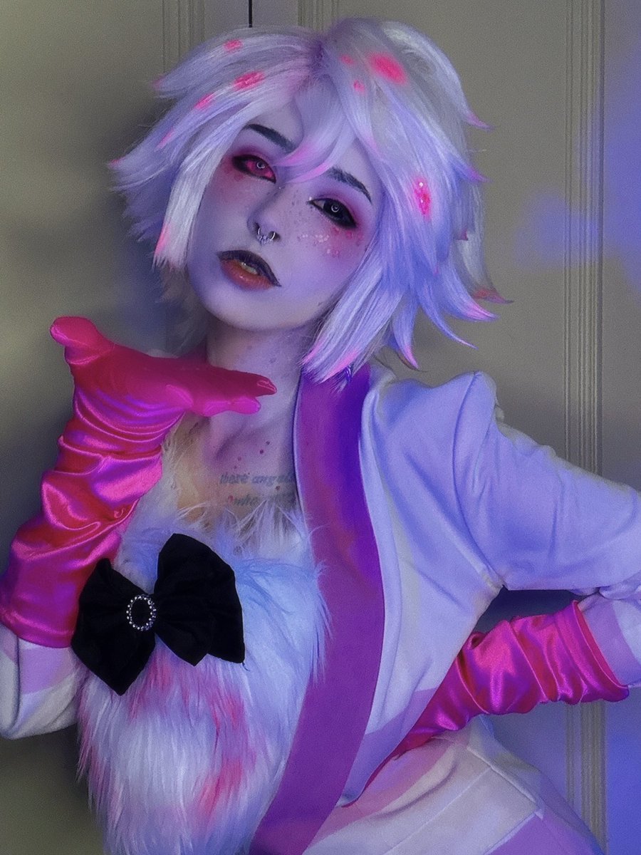 wolfiesantics's tweet photo. Hey sweetie why don’t you come over here and give me some sugar 💋🩷 #AngelDust https://t.co/6UkdZJixcp