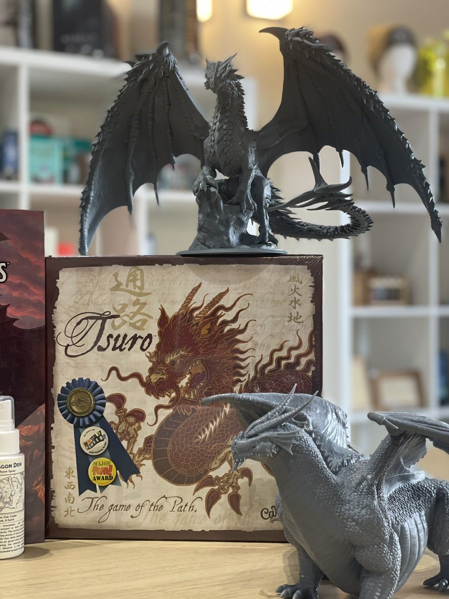 CraftyGamerShop's tweet photo. Happy belated Lunar New Year! It’s the Year of the Dragon and we can’t be any more excited about it! 

#thecraftygamer #lunarnewyear #yearofthedragon #dragon #boardgamesofinstagram #boardgames #dnd5e #dnddragon #castlepanic #tsuro https://t.co/jya48Lq2ZV