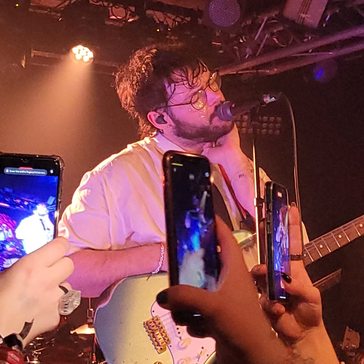 moo_n_goose's tweet photo. Pics I took at the James Marriott gig in Berlin
#awtyberlin https://t.co/qrvPCUvzyE