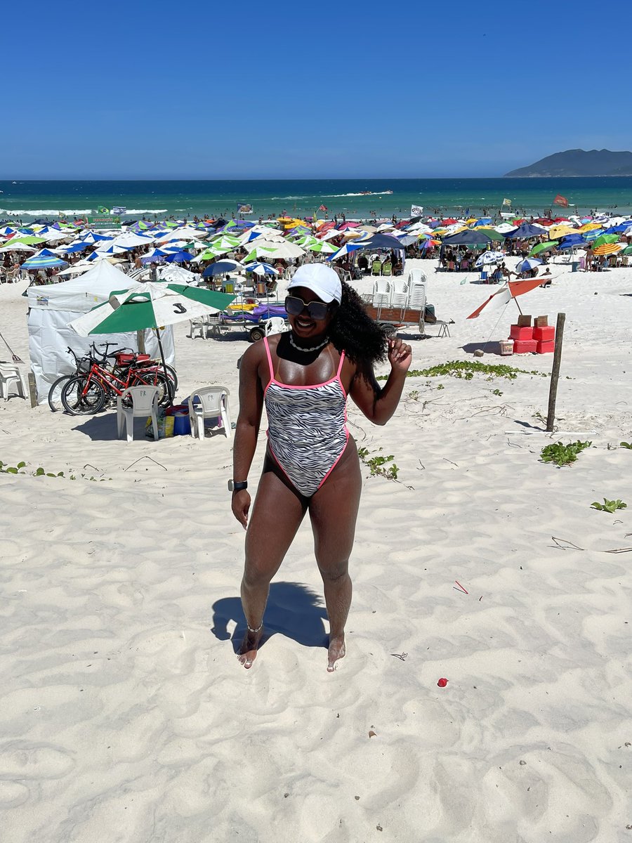 A vida tá goxxxxtosa e eu também🏖️🥰