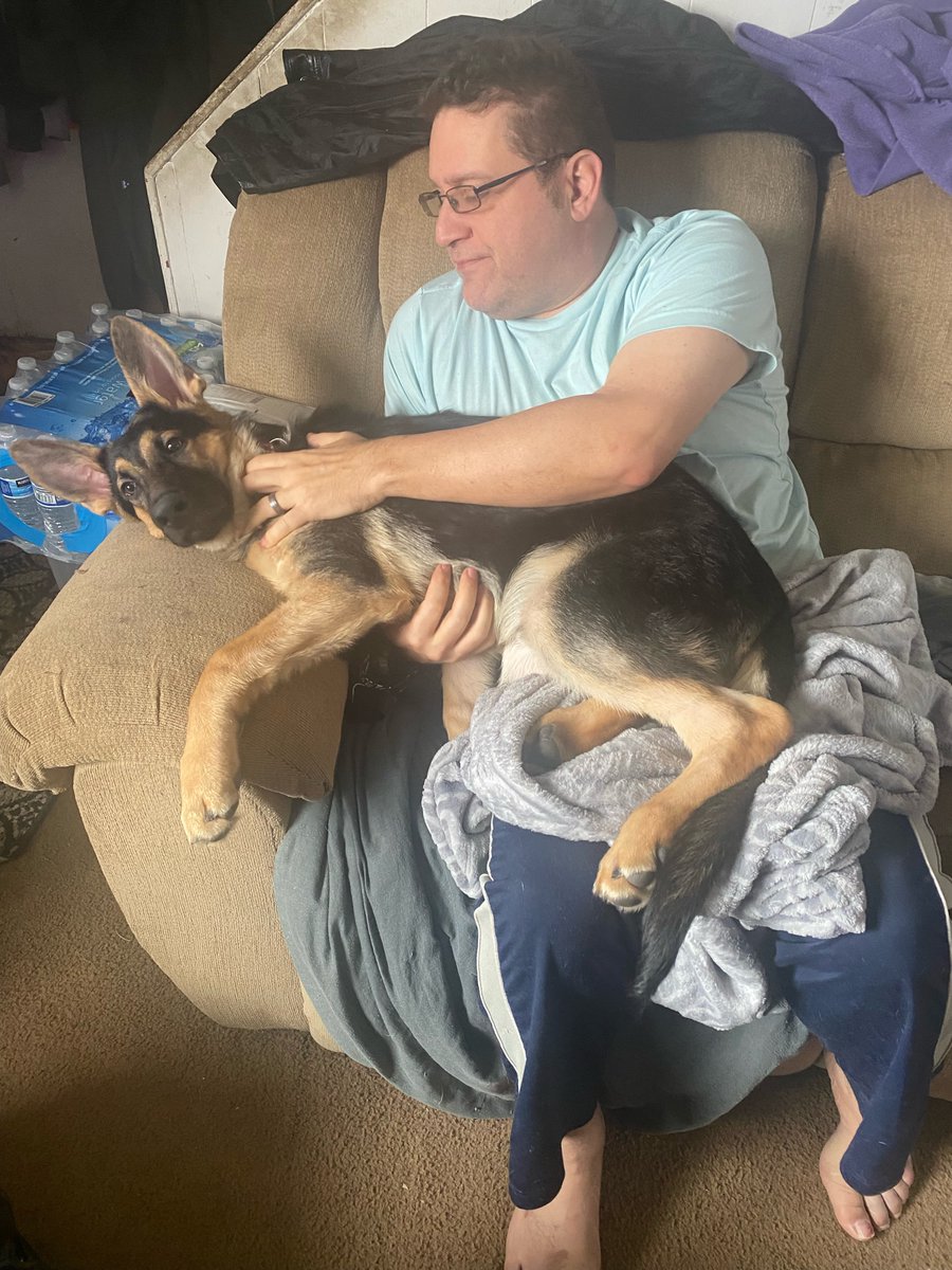 Baldassano's tweet photo. Grauduating Woof. #Marine graduates his puppy training, and as you can see, 53lbs later, hes already not the lil pup we brought home. #nutcrusher https://t.co/Esg5zIRh1S