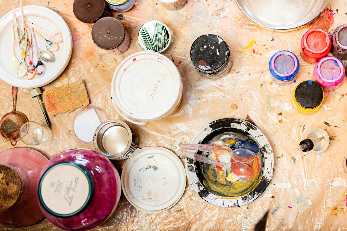 TeiDelgado's tweet photo. In the world of hues, finding beauty in imperfections, making each flaw a masterpiece 🌺🎨 #FlawedPerfection #CanvasBeauty #ImperfectArtistry https://t.co/JqrGVry8cC