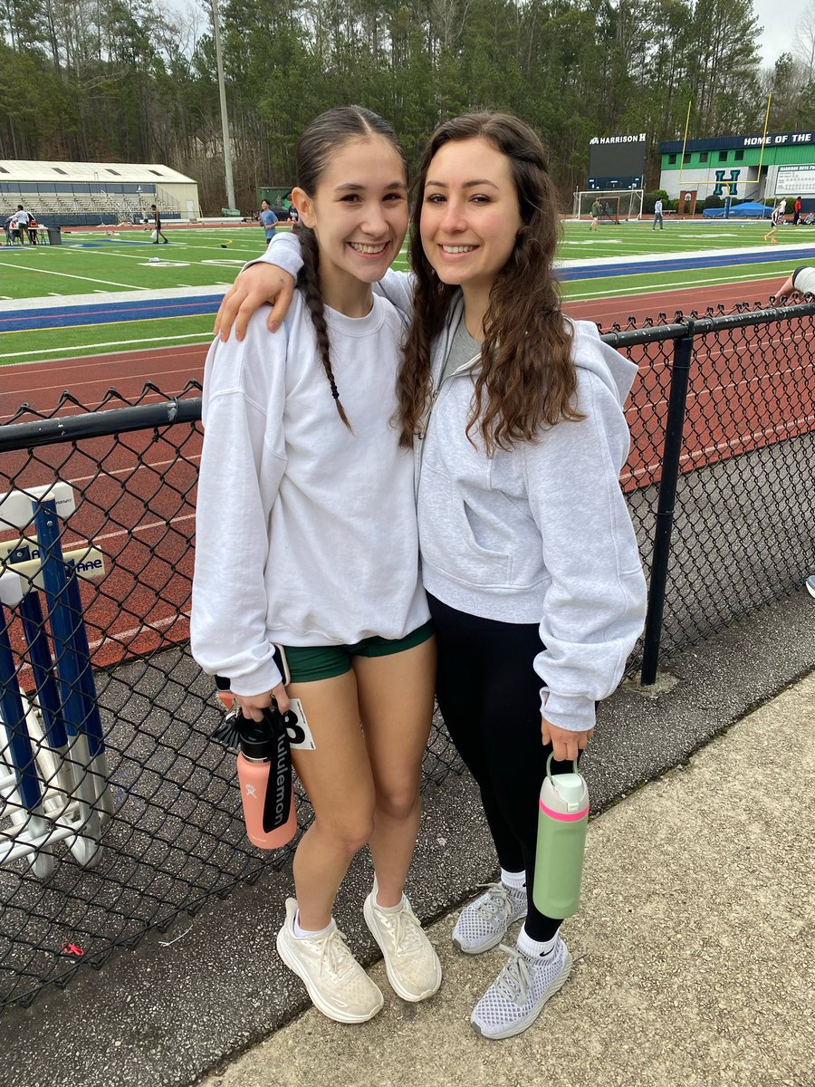 abbey_hayberg's tweet photo. Had my first track meet time trials this weekend! Won the 100m race! Can’t wait for this season 💚💙 
#harrisonhighschool #trackandfield 
#dualsportathlete https://t.co/lWz3L9Xot9