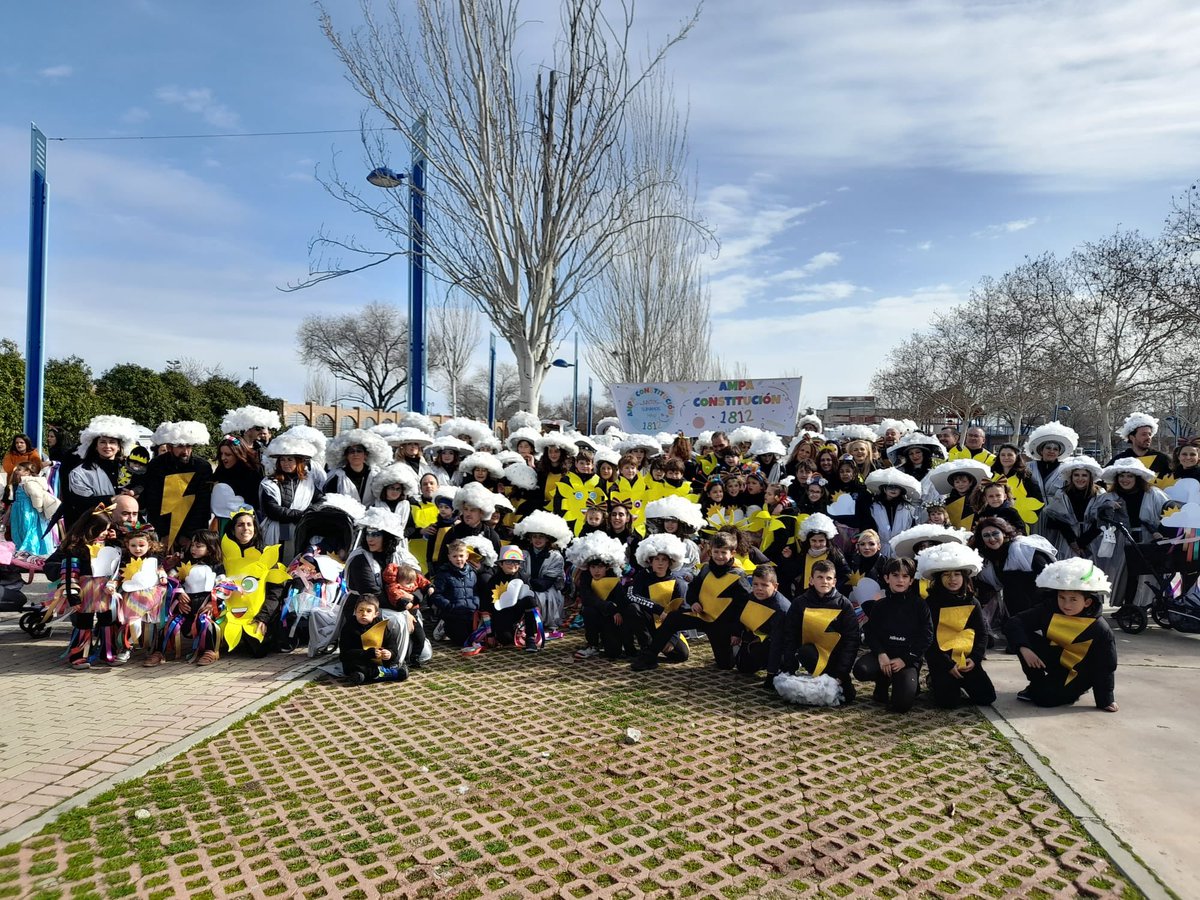 Gracias, gracias y mil gracias, nuestro primer año y nos llevamos el quinto premio. Que orgullo de AMPA y de familias. Siiii, Juntos sumamos más