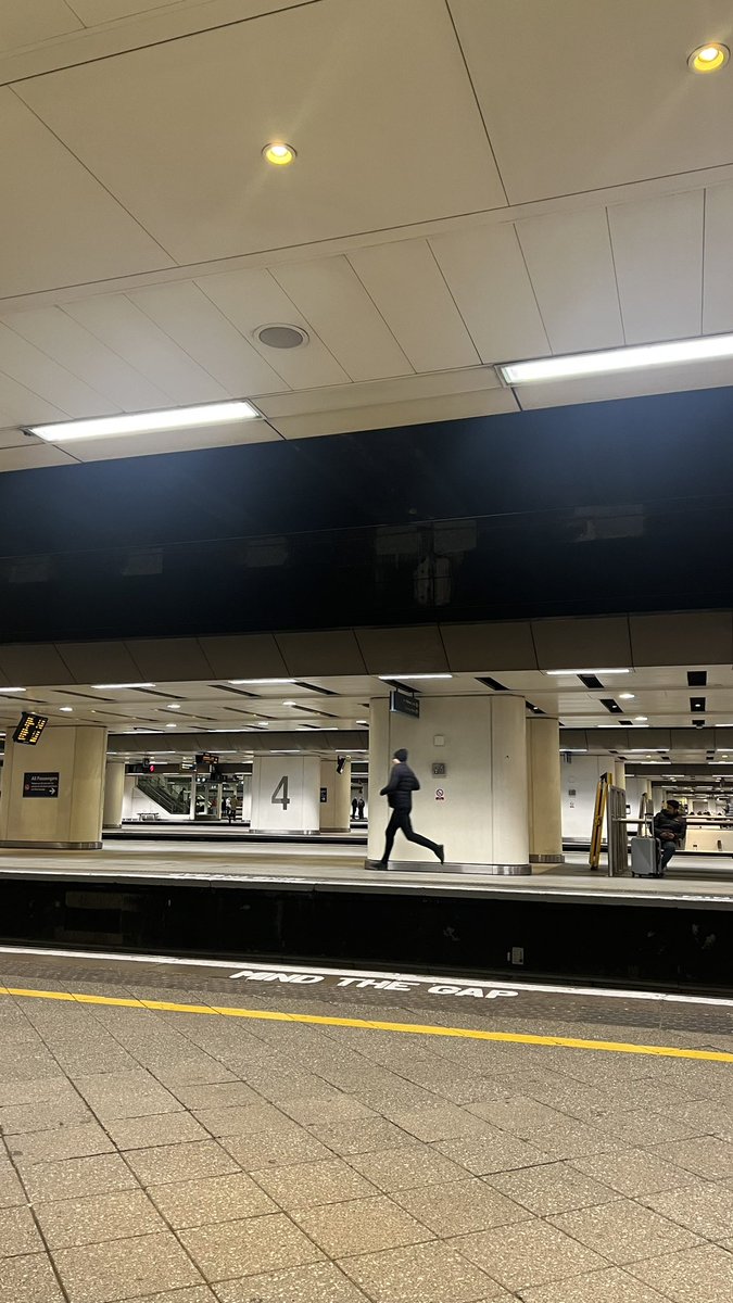 Ashley Eleanor tweet media