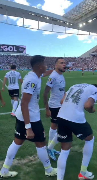 GGFX3EHXAAAK_L7?format=png&name=small