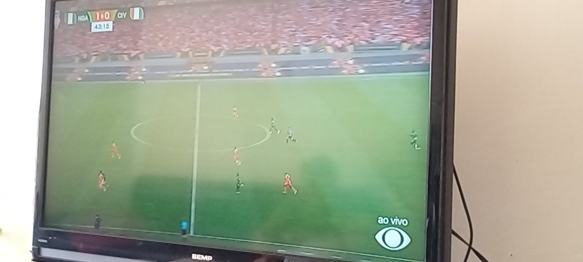 marciaclea's tweet photo. #CopaAfricanaNaBand 
Sozinho em casa assistindo ao jogo https://t.co/qwZcTxKSap