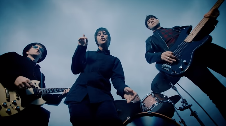 JeI_SoL's tweet photo. https://t.co/qM5Ta3jMz1
Johnny Marr - Spiral Cities - Official Music Video [HD] https://t.co/WhaUAHSZf7