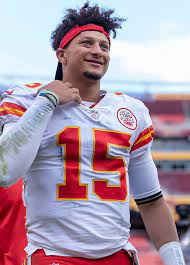 Free_CarRemoval's tweet photo. Can Patrick Mahomes pull off a big win today after the season he had?

#SuperBowl2024 #Mahomes #Purdy #Chiefs 
#49ers #49ersFaithful #49ersvsChiefs #ChiefsNation #ChiefsKingdom #NFLPlus #NFL #NFLShowdown #SuperBowl #BigGamer #BigBoysClub https://t.co/8Hyr1XMI51
