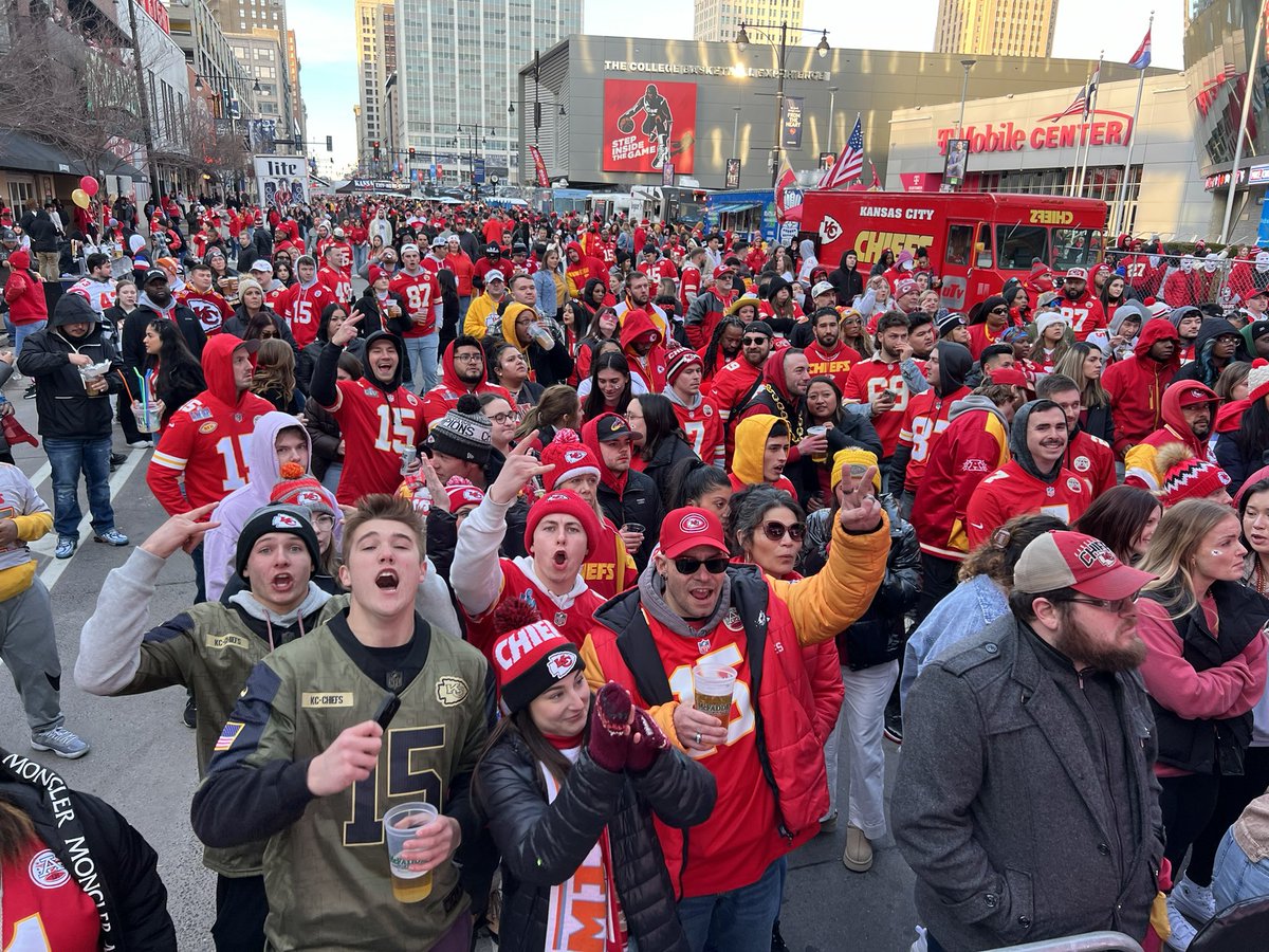 Thousands of <a href="/Chiefs/">Kansas City Chiefs</a> fans take <a href="/KCPLDistrict/">KCPLDistrict</a> to watch the big game!#SuperBowl  <a href="/fox4kc/">FOX4 News Kansas City</a>
