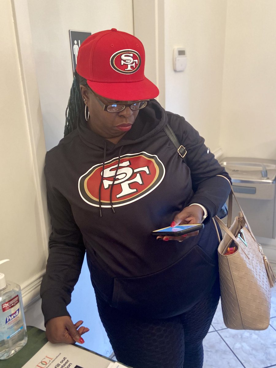 She ready!!! <a href="/TheeMrsBillups/">ϳuᏕϮꂅ ოԾᎥ</a> 
#SuperBowl2024 
#49ersFaithful
