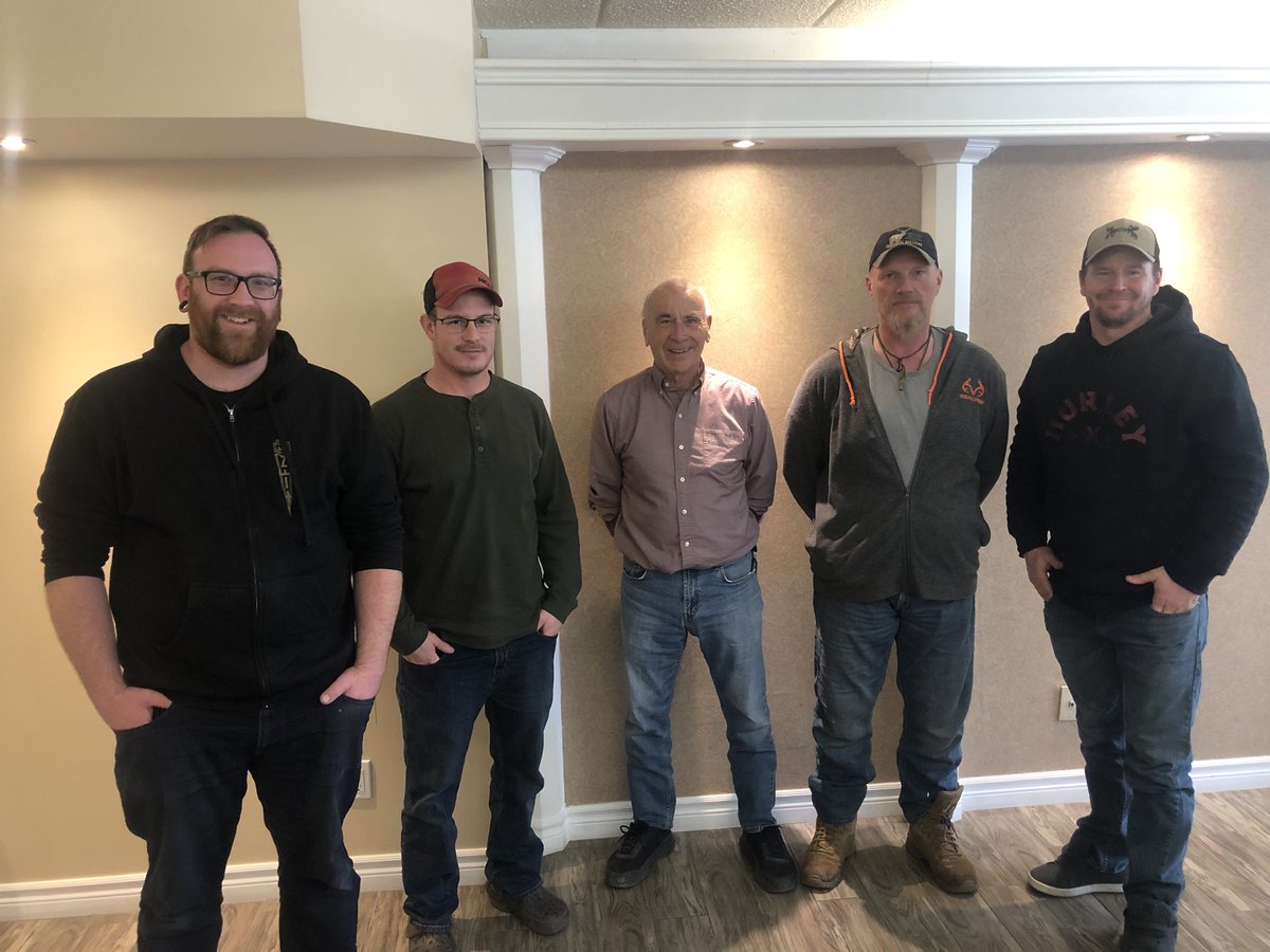 madtrapper31's tweet photo. 5 New Ontario Trappers!!  Well done fellas!! https://t.co/Z9oyD91lft