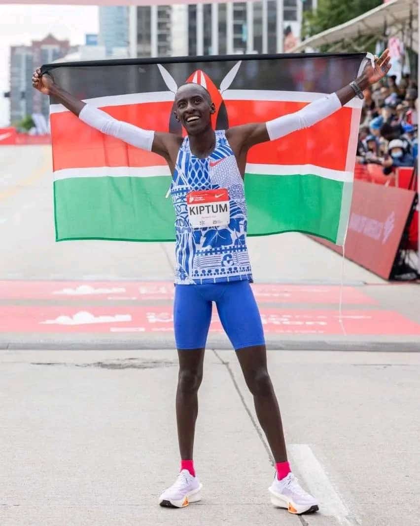 Ooh no 😭😭😭😭
Ret easy Champion #Kelvin Kiptum