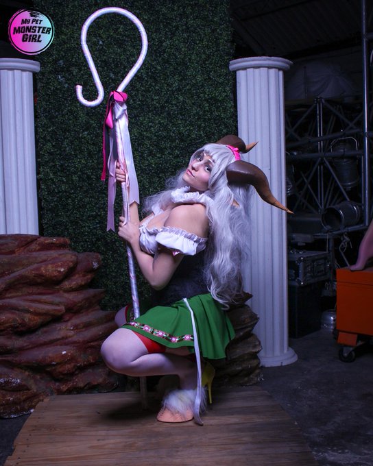 Behind the Scenes with Meta on their Goat Girl set! https://t.co/Z01S7KQL1b