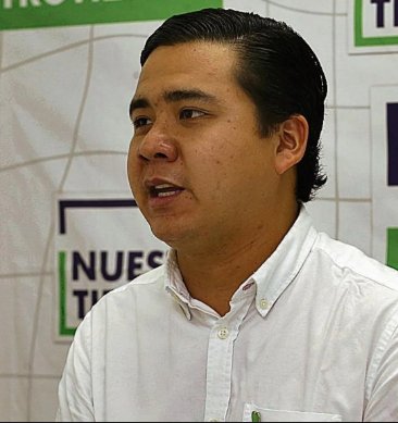 _xmvGuillermo77's tweet photo. No se dejen engañar este muerto de hambre vividor huevon mantenido no tiene para pagarles si van a cuidar el voto
1) Los hará aguantar hambre
2) Ni agua les va a dar
3) Ni votos qué cuidar tiene
@AndyFailer https://t.co/bI1cjGyXiv