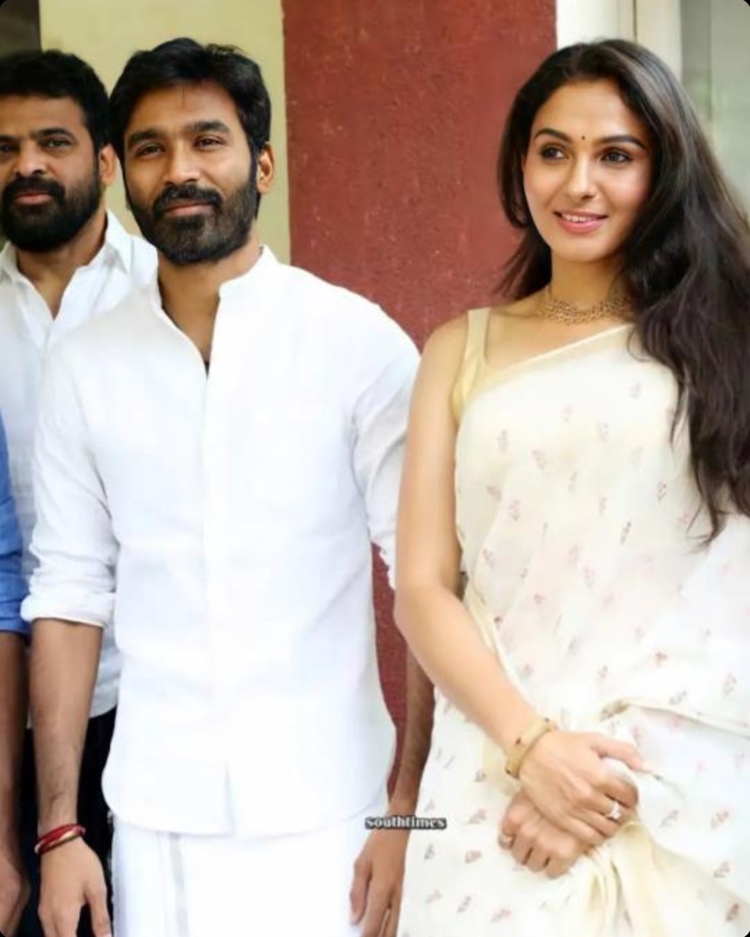 GGFapKTWQAAeYIA?format=jpg&name=large