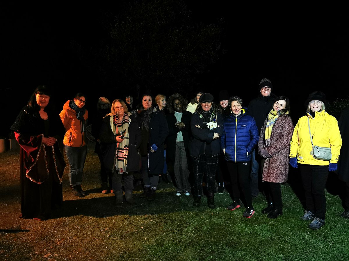 Here's some of our fabulous guests who kindly supported last night's Secret History of Closeburn Castle tour, part of the Robert the Bruce 750 launch celebrations! Thank you for creating such a joyful occasion! #scotlandstartshere #guidedtours #castletours