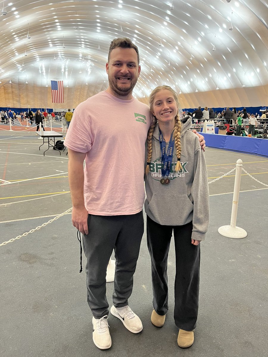 BthsGirls_TF's tweet photo. Congrats to Caitlyn!! 3rd in the pole vault and STATE SECTIONAL CHAMPION in the High Jump. Continues to impress @BTHS_SPORTS https://t.co/c8VjIQMUrY