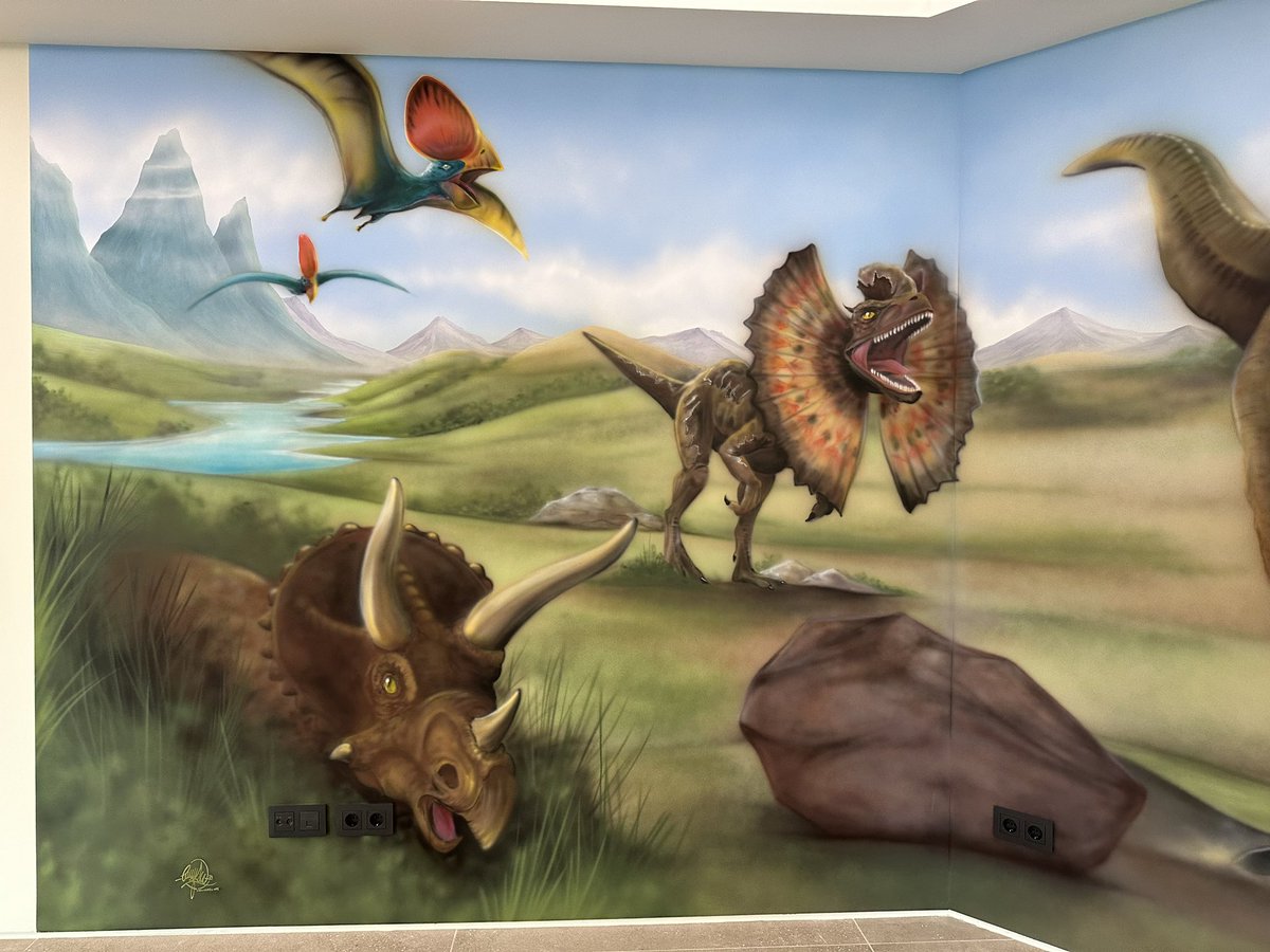 campunet's tweet photo. Mural juvenil en domicilio particular, un apasionado de los Dinosaurios este jovencito… pintado a mano con esmaltes acrílicos. ¿Qué os parece? …#mural #murales #yosoydecõ #campunet #campu #muralist #aerografia #decoracion #decora #decoraciónúnica #dinosaurs #dinosaurios https://t.co/n3pYCT5FC7