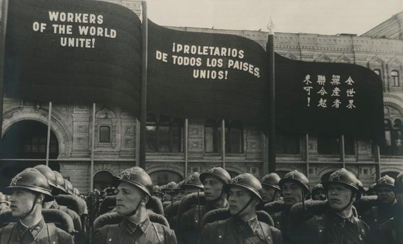 AgitPropArchive's tweet photo. "Juramento" - Alexander Rodchenko, 1935. https://t.co/norkn6f4OK
