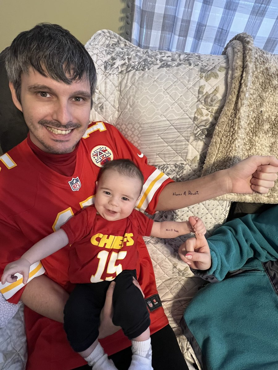 RegalGamesTV's tweet photo. @WhatsWrightShow father and son (Oliver) are ready to go! #NeverADoubt https://t.co/lF1idD5mNP