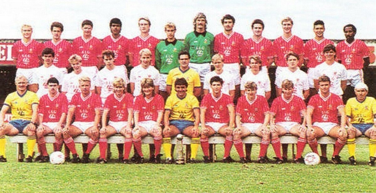 Swindon Town squad photo 1986

#STFC #SwindonTown #TheRobins