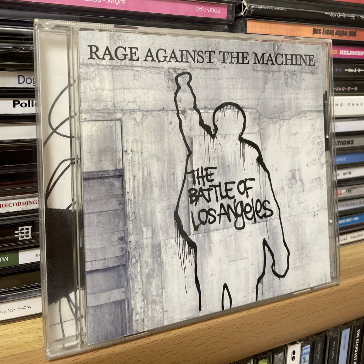 OKASHI6969's tweet photo. Rage Against The Machine
Sleep Now in the Fire
https://t.co/I6t2SX4xem @YouTube
#RageAgainstTheMachine
#SleepNowintheFire
#帰りにディグるぞ
good morning☕️🎶 https://t.co/ncIP3No1uA