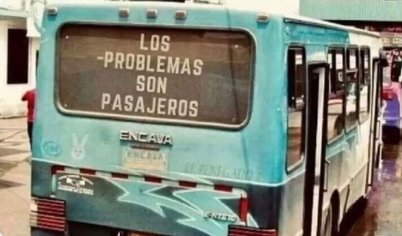 ElArteDeVivir__'s tweet photo. Cuánta filosofía tiene este chofer https://t.co/1XlMdBnkp9