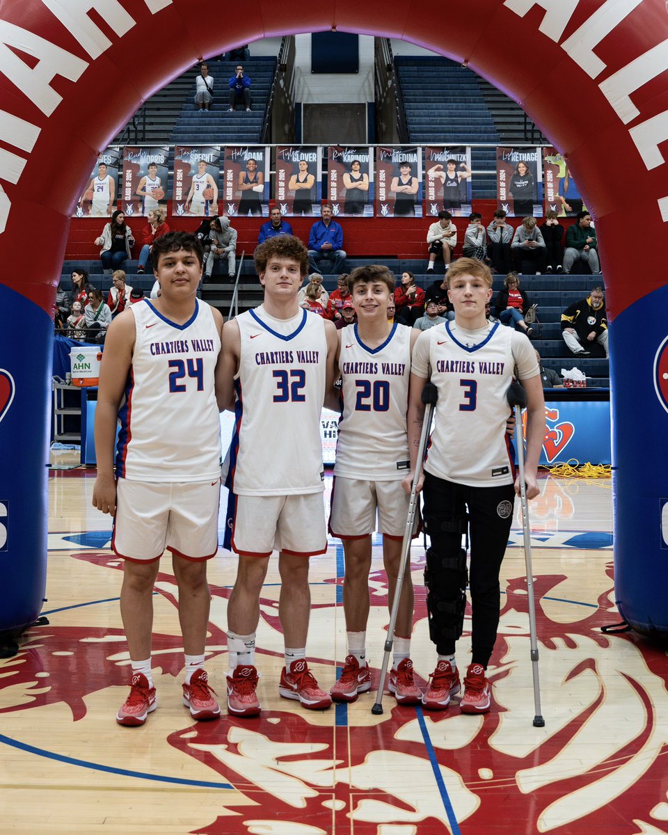 Some of our favorite photos from senior night!