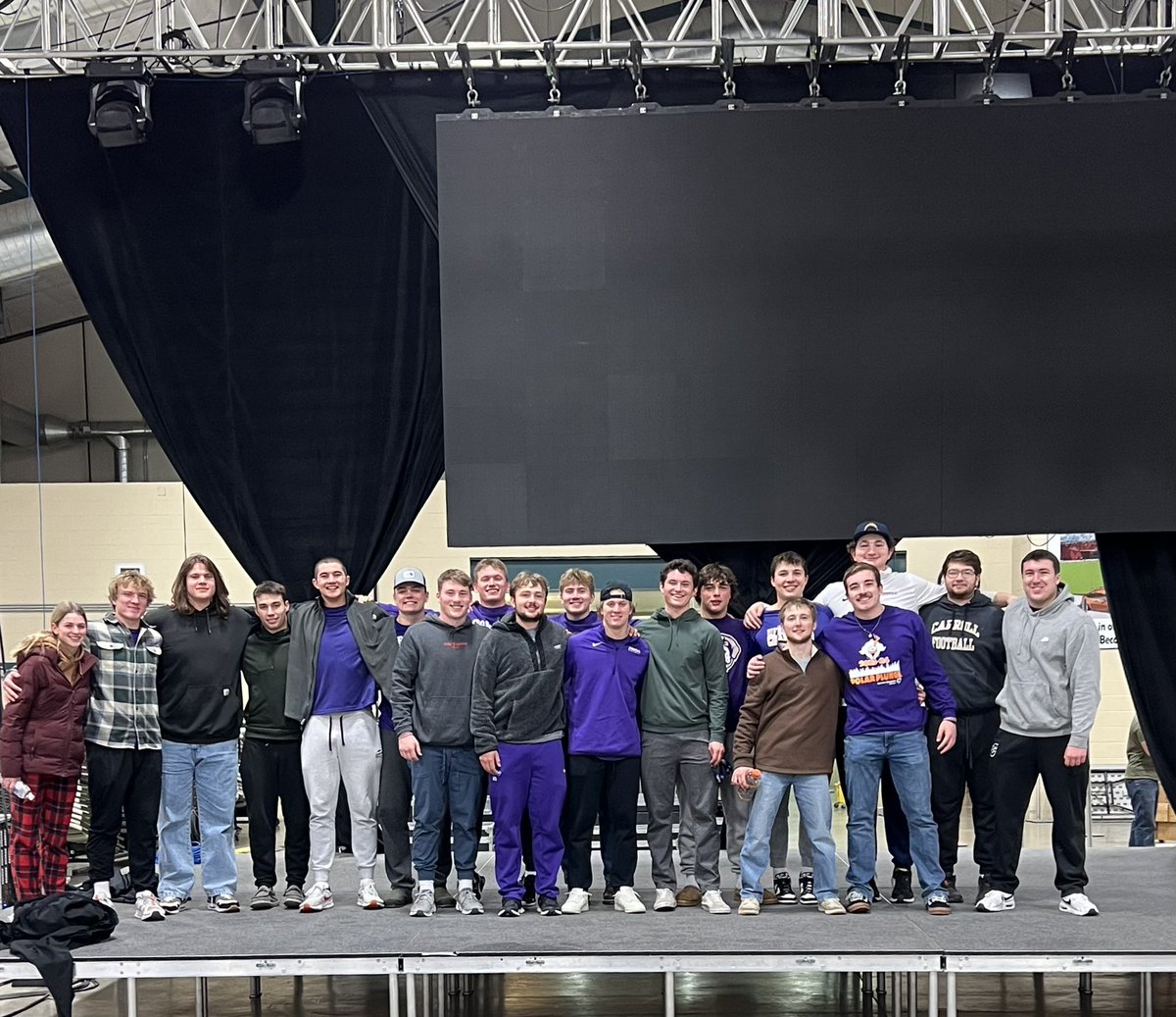 A huge shout out to our boys that’s help out late last night at Paint the Town Pink!!

Great to see them contributing to the community!!

A big thanks to <a href="/BelcherQuinn/">Quinn Belcher</a> for getting everyone organized!

#C4
