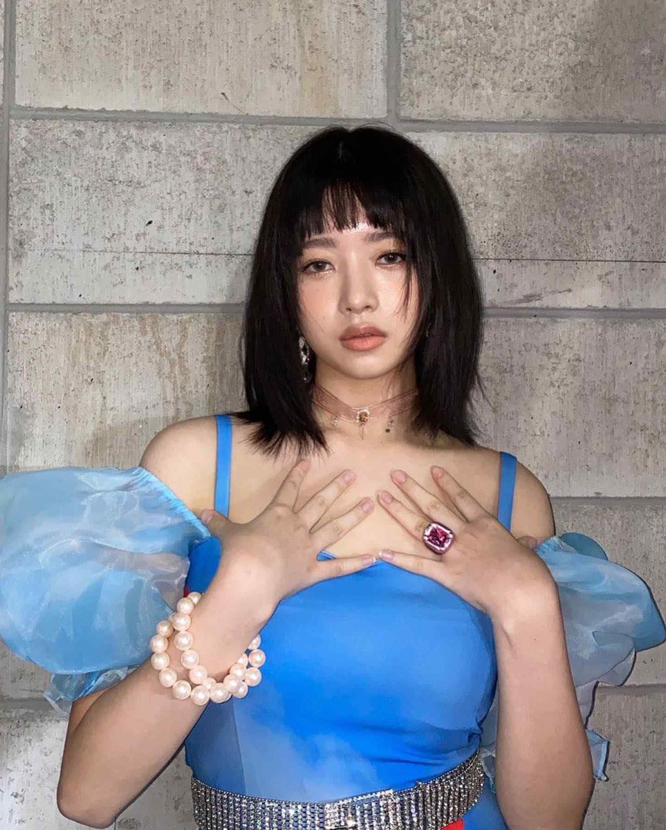 picsnaoirei's tweet photo. everyone’s favourite girl (⁠≧⁠▽⁠≦⁠) !! https://t.co/rx5F3zVqt2