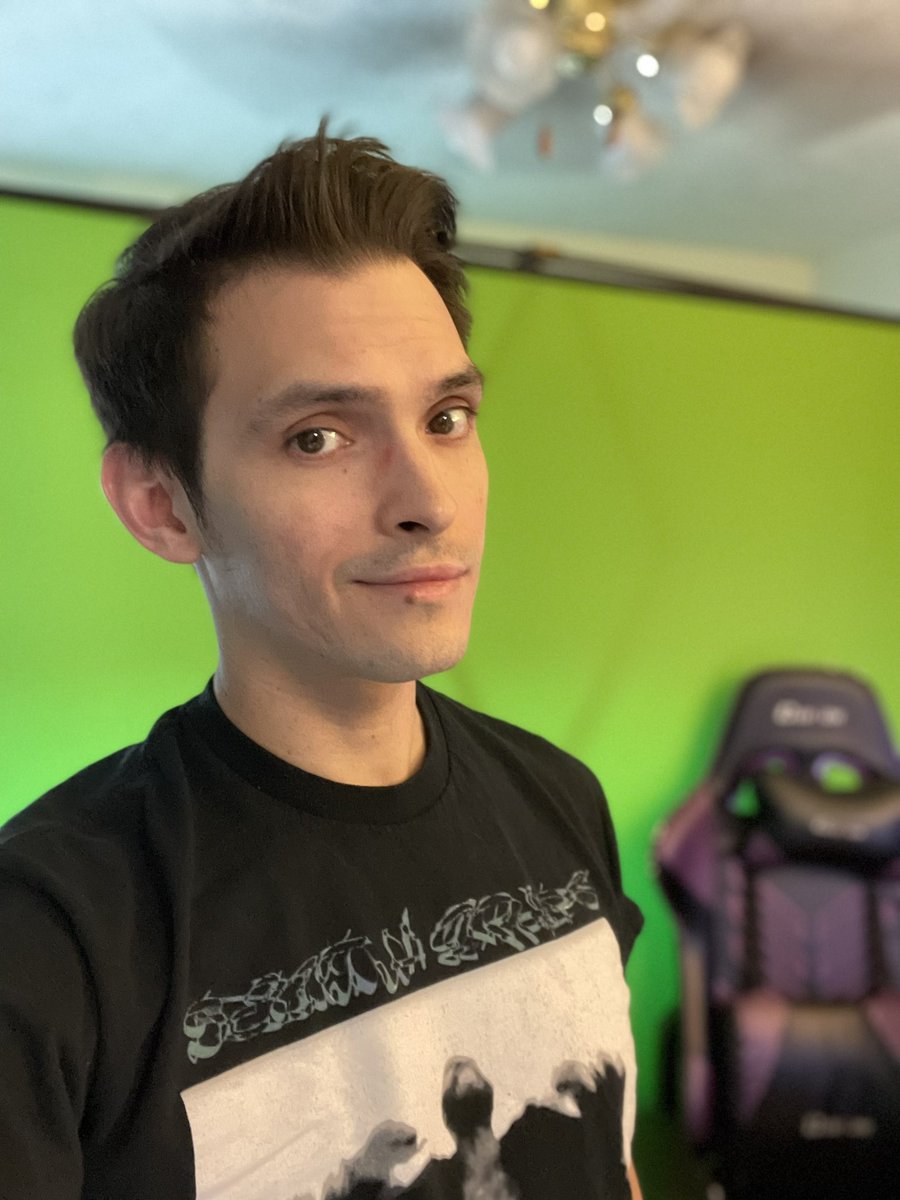 Hey_Hedgehog's tweet photo. First IRL face stream in a while. 

Today’s agenda; Tengu the Kenku adventures on #arelith , Castlevaniathon continues with Rondo of Blood, Palworld, and more! 

Now live on Twitch!! 
🦔 https://t.co/ZqpS0Iqqv7