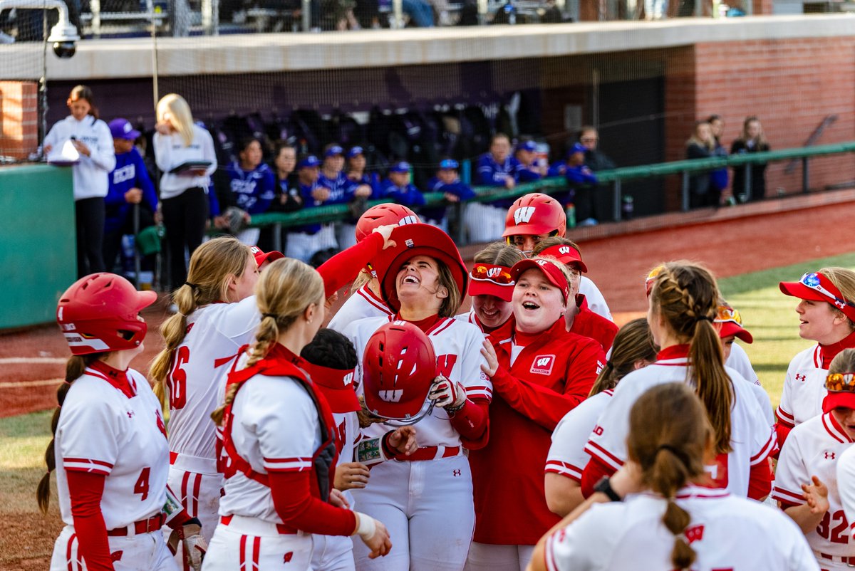 That 4-1 feeling❗

<a href="/BadgerSoftball/">Wisconsin Softball</a> x #OnWisconsin