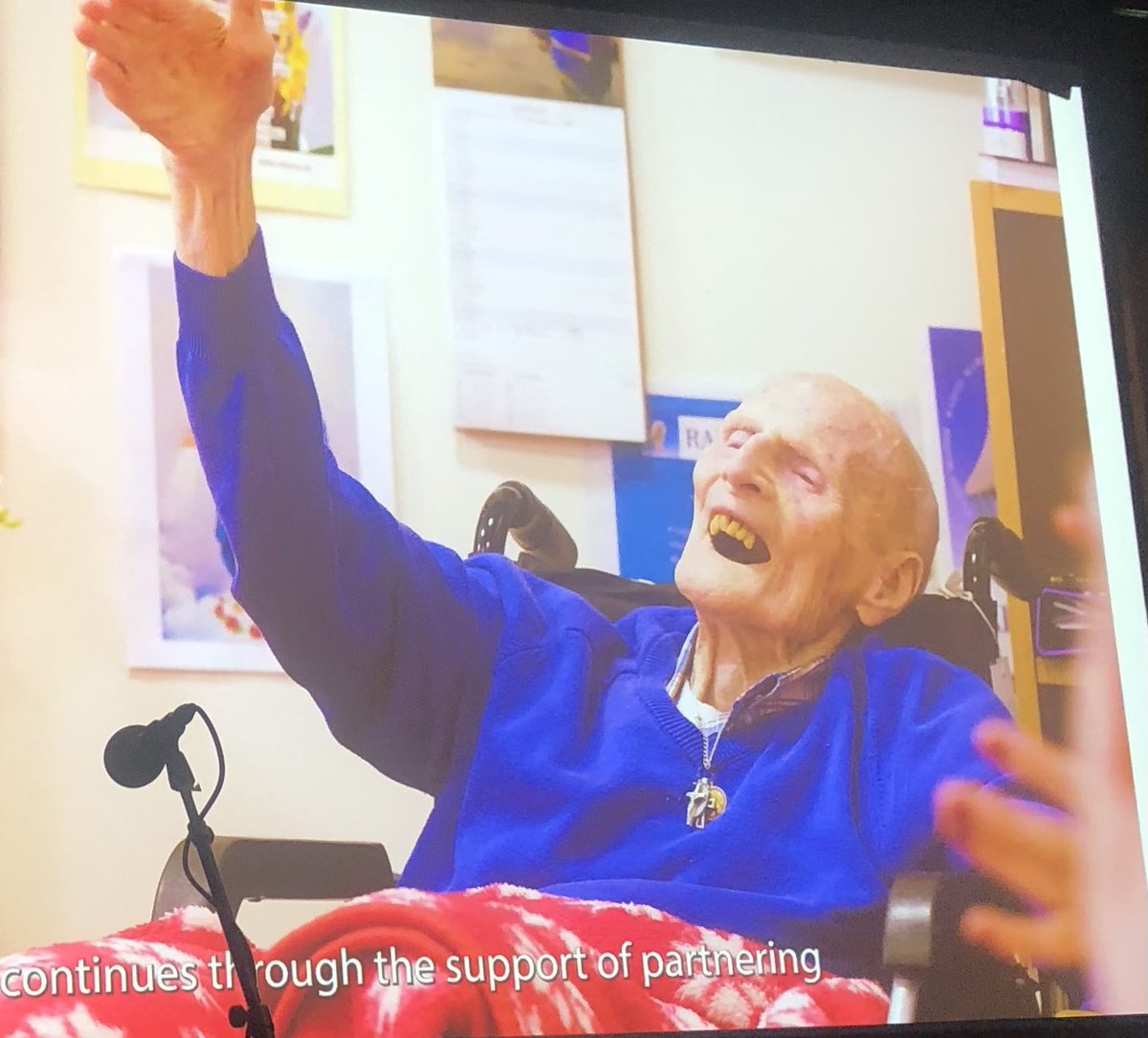 karenmeenan3's tweet photo. Thrilled to host this amazing event in @DLR_Libraries @dlrcc @dlrLexIcon with @debs_castro @HopeGrainne @GBHI_Fellows @atlanticfellows @NeurologyTCD @TCINeuroscience #dementia #inclusive #creative #artists https://t.co/dOaMsaFZTk