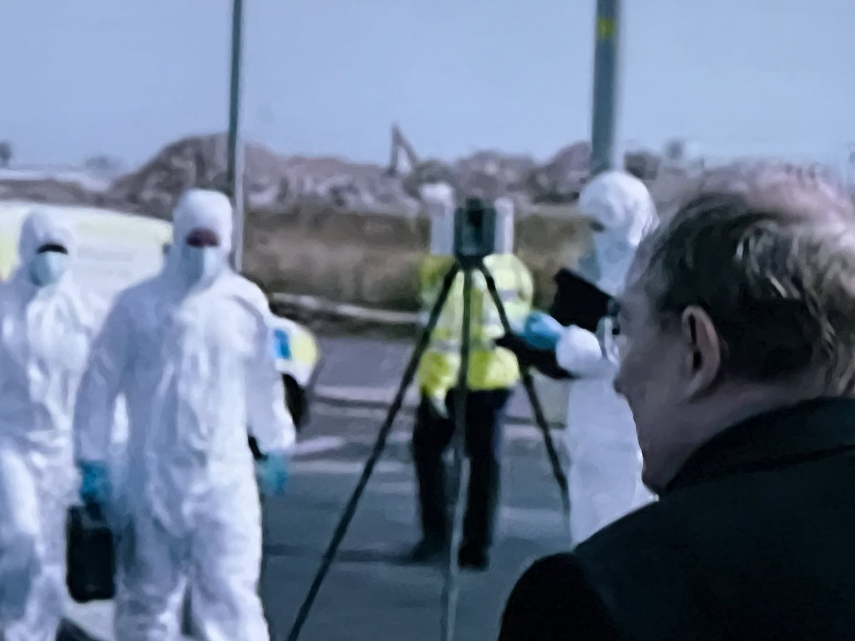 Cosas que ves en Netflix <a href="/LeicaGeosystems/">LeicaGeosystems</a> . Película “Luther: Car la noche” <a href="/Topotienda/">topotienda - parte de Global Geosystems</a> #rtc360 #forensic #publicsafety