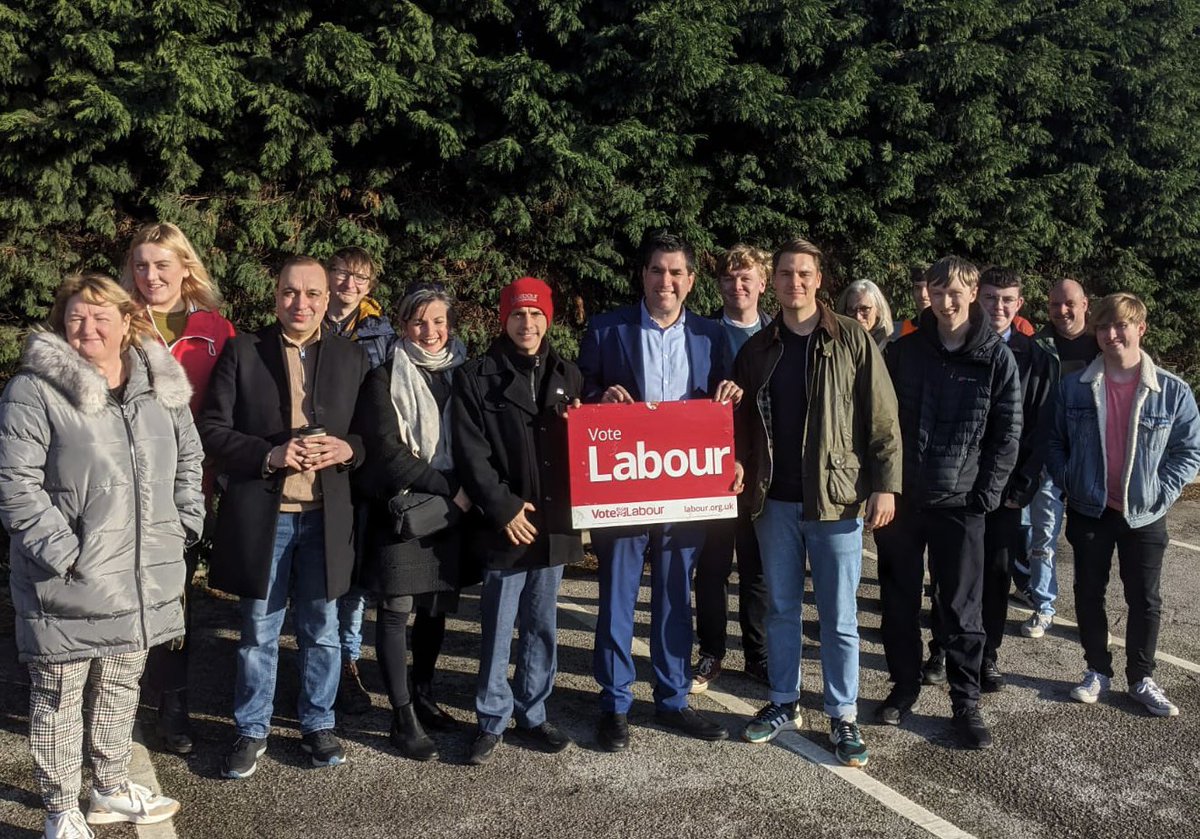 It’s been a busy weekend of campaigning in East Leeds! We’ve been out delivering my residents’ report in Killingbeck, Seacroft, Crossgates and Whinmoor. And we launched the local election campaigns of Helen Hayden and James Gibson, where it was great to be joined by Alex Sobel!