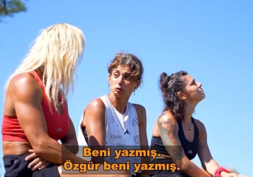 Arkadaşımın deccal exiyle 2617721 kavgasını dinlerken ben 

#Survivor2024AllStar