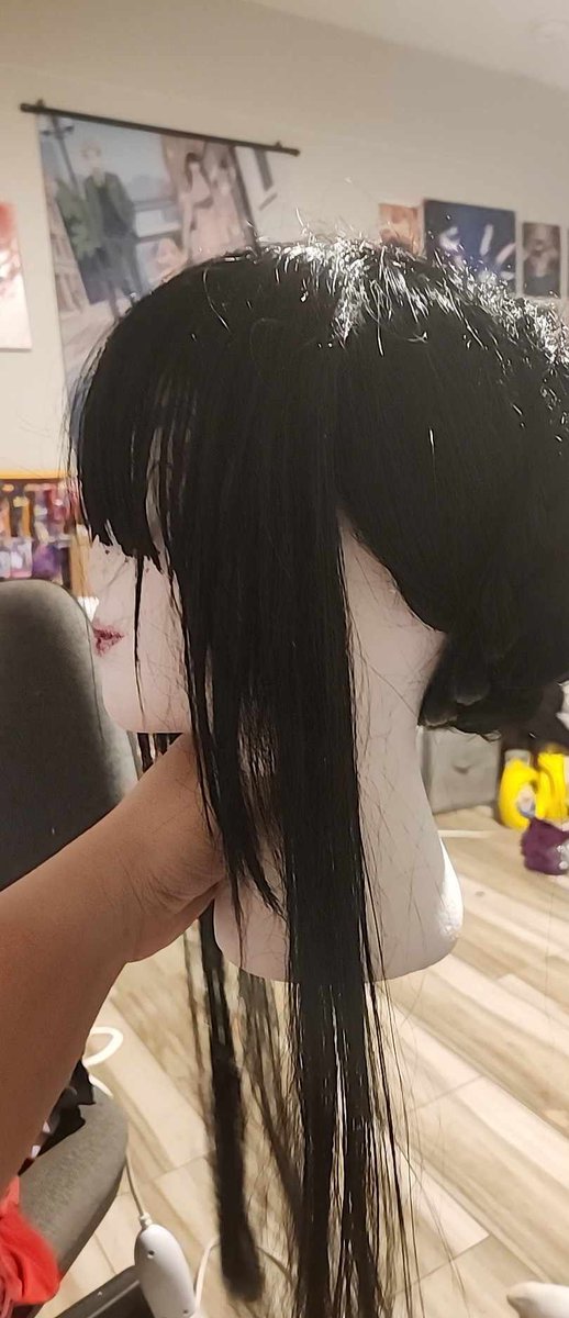 valcosplays214's tweet image. Hi here's just a post of my yor wig I styled with the help of @QuesadillaCos for @MegaConOrlando last week.
(If you see my pule of dirty laundry, no the fuck you dont) 

[ #cosplaywig #wigwork ]