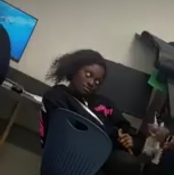 I love watching drama 🥹🤳🏾💥 tweet media