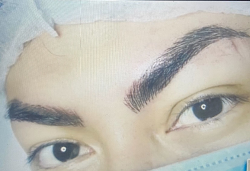 Slaying 1Brow At A Time 
#Microblading#Microshading
#Dipbrow#Ombrebrow#slayed
Insta:@Slayedbrowsbykassy